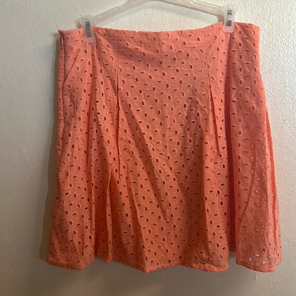 Coral eyelet lace mini skirt with side, zipper freestyle